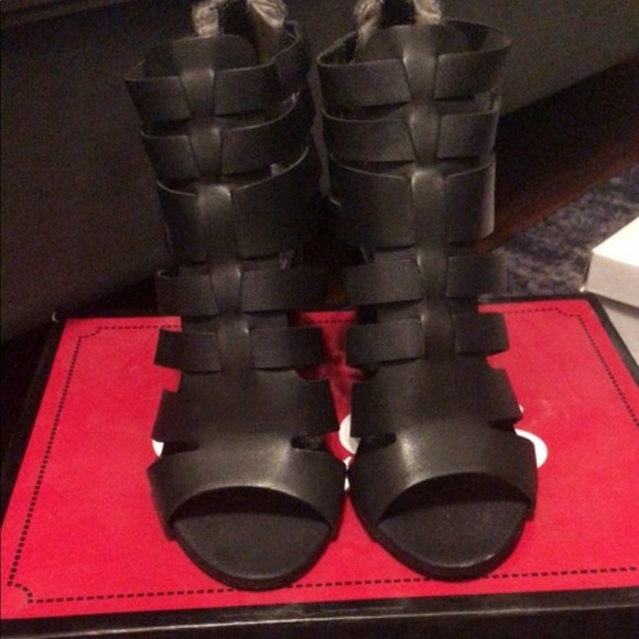 Sam Edelman - Picture 2 of 5